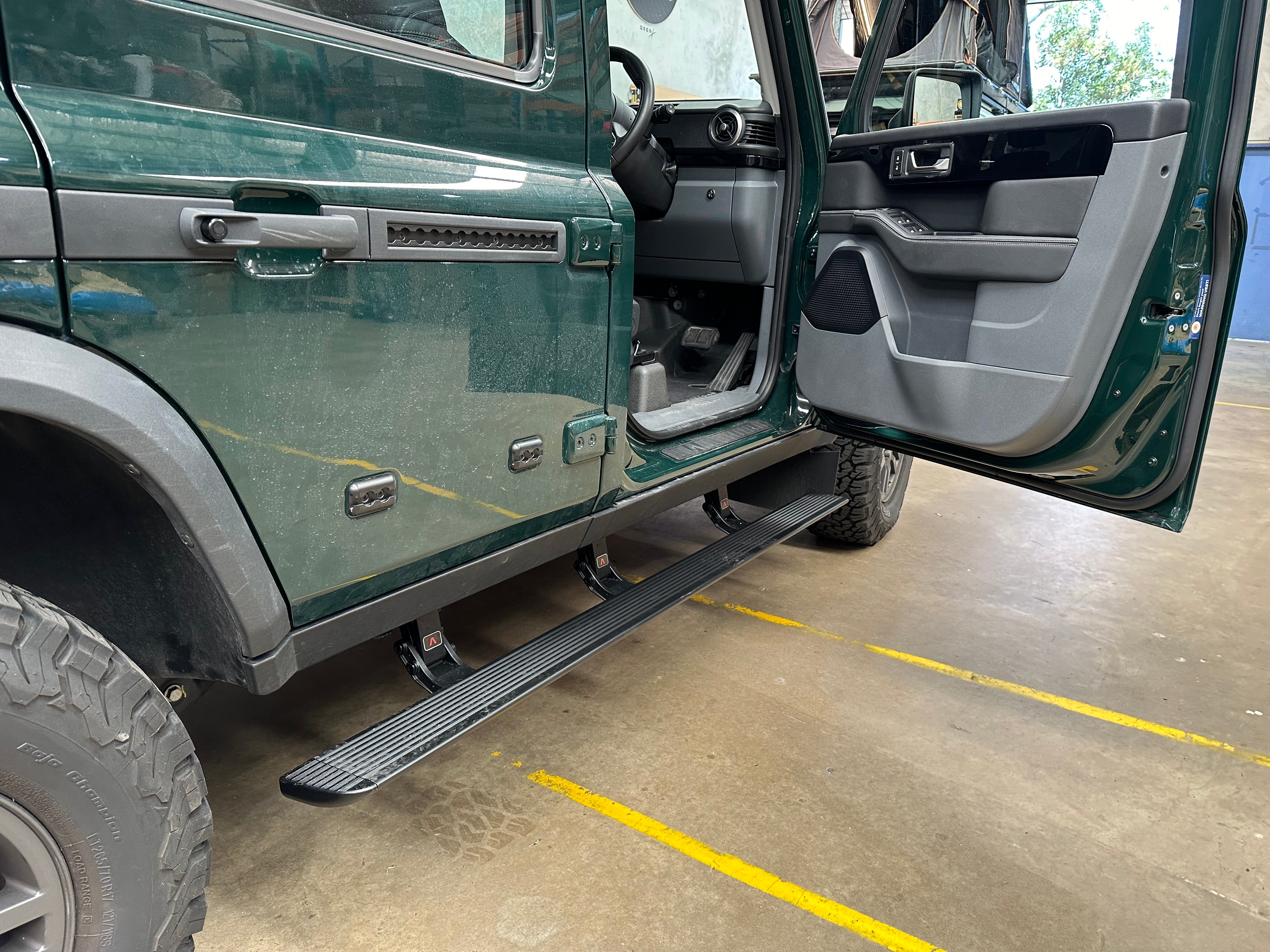 Electric Side Steps Ineos Grenadier Quartermaster