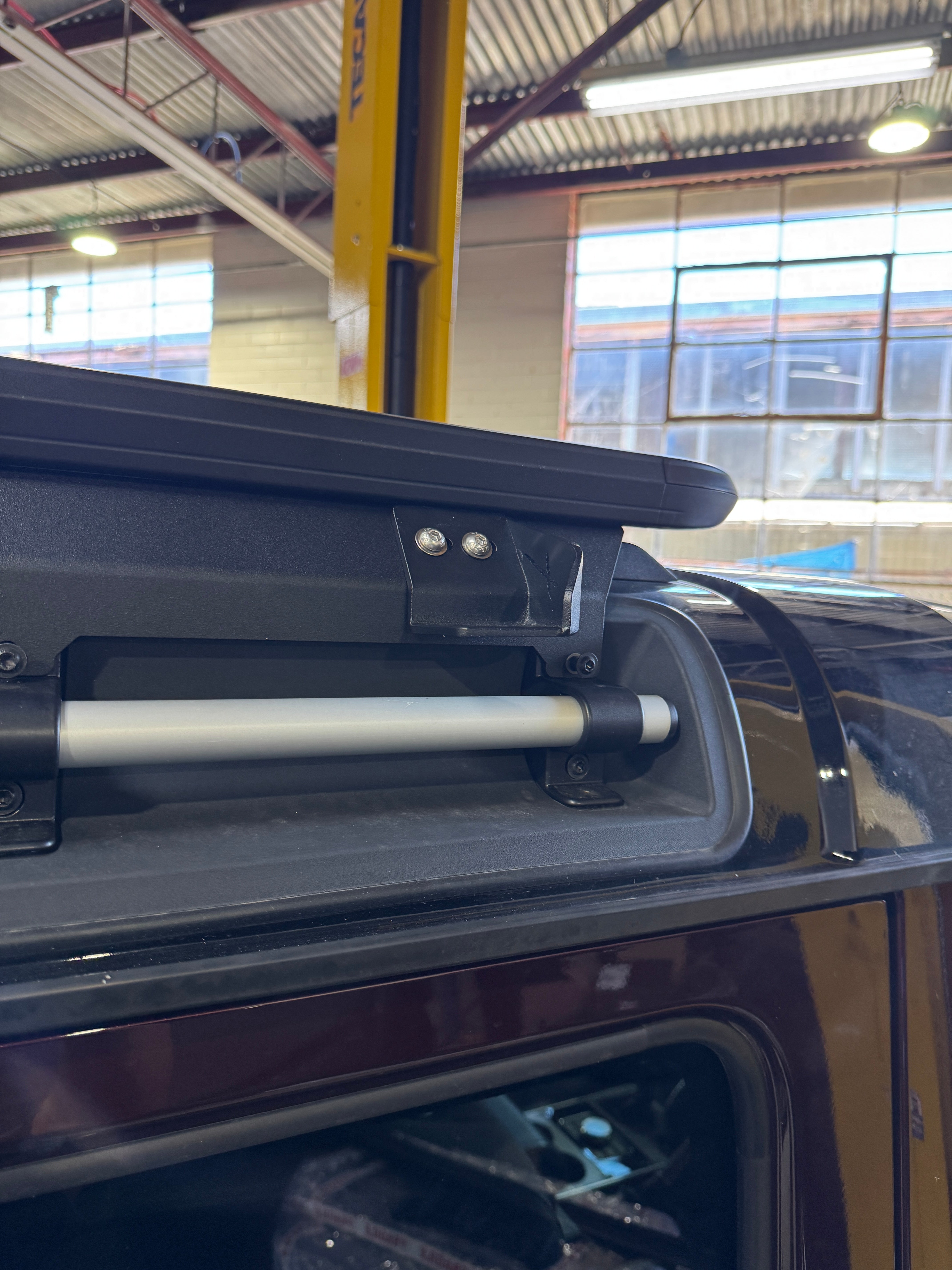 GrenX Antenna Mounting Base for Roofrack to suit Fold Down Bracket UHF