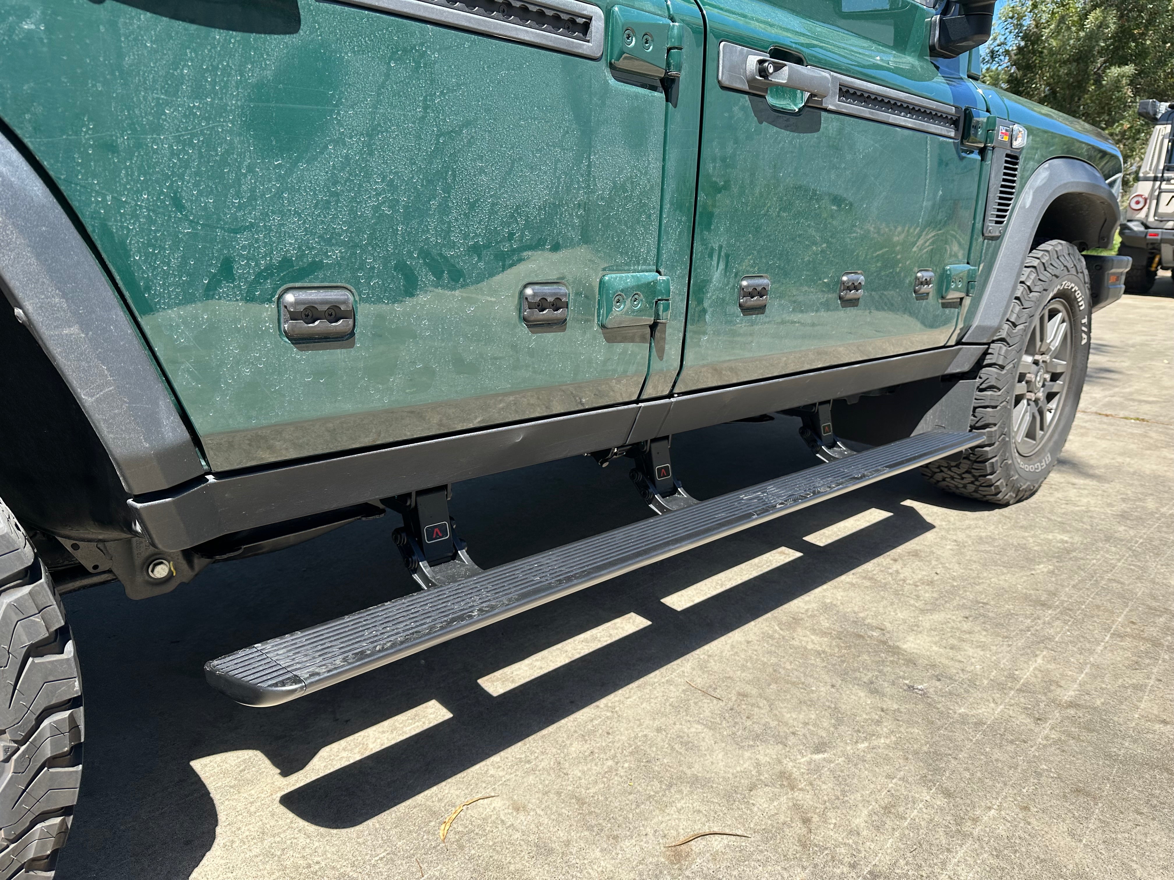 Electric Side Steps Ineos Grenadier Quartermaster