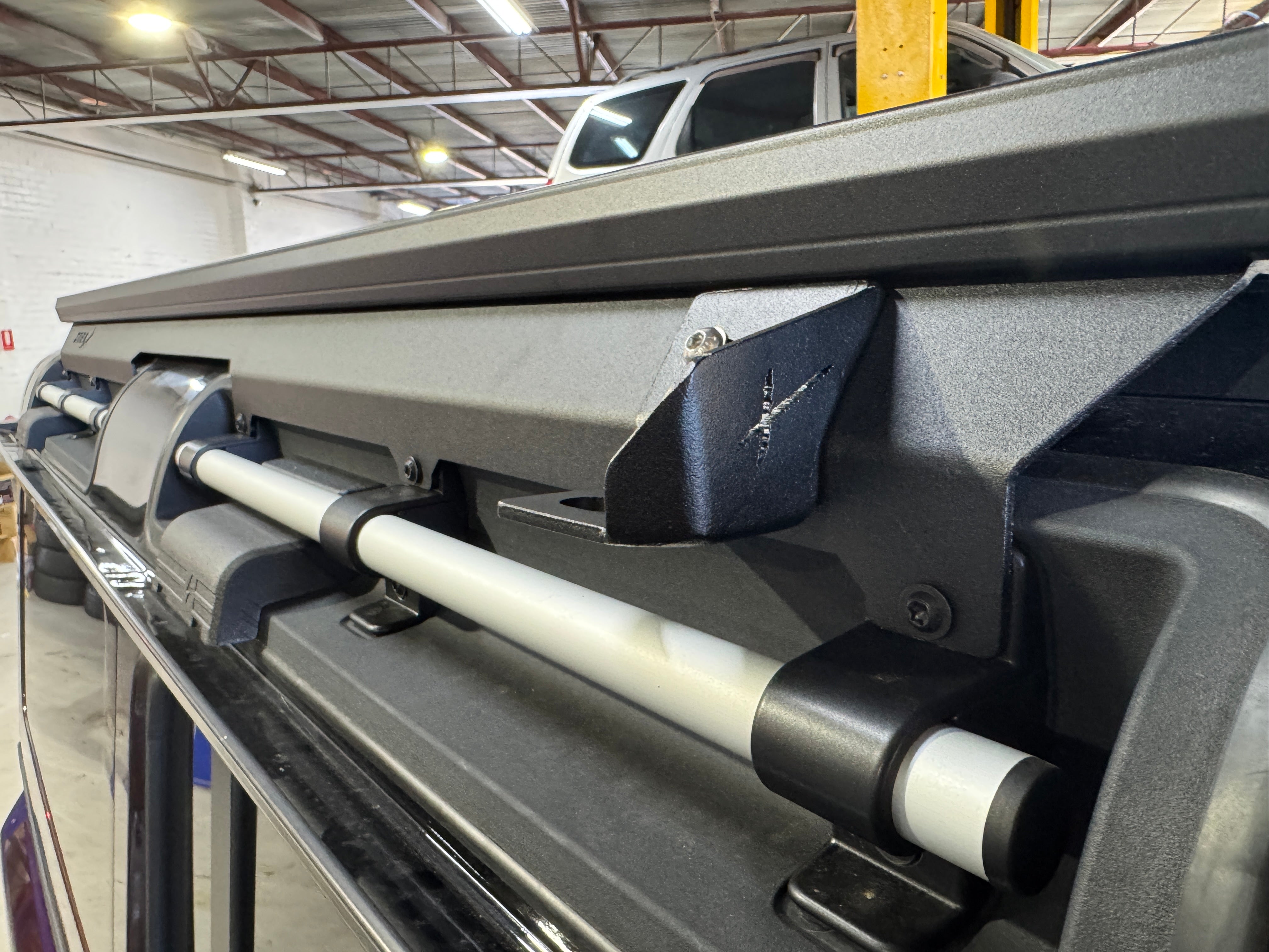 GrenX Antenna Mounting Base for Roofrack to suit Fold Down Bracket UHF