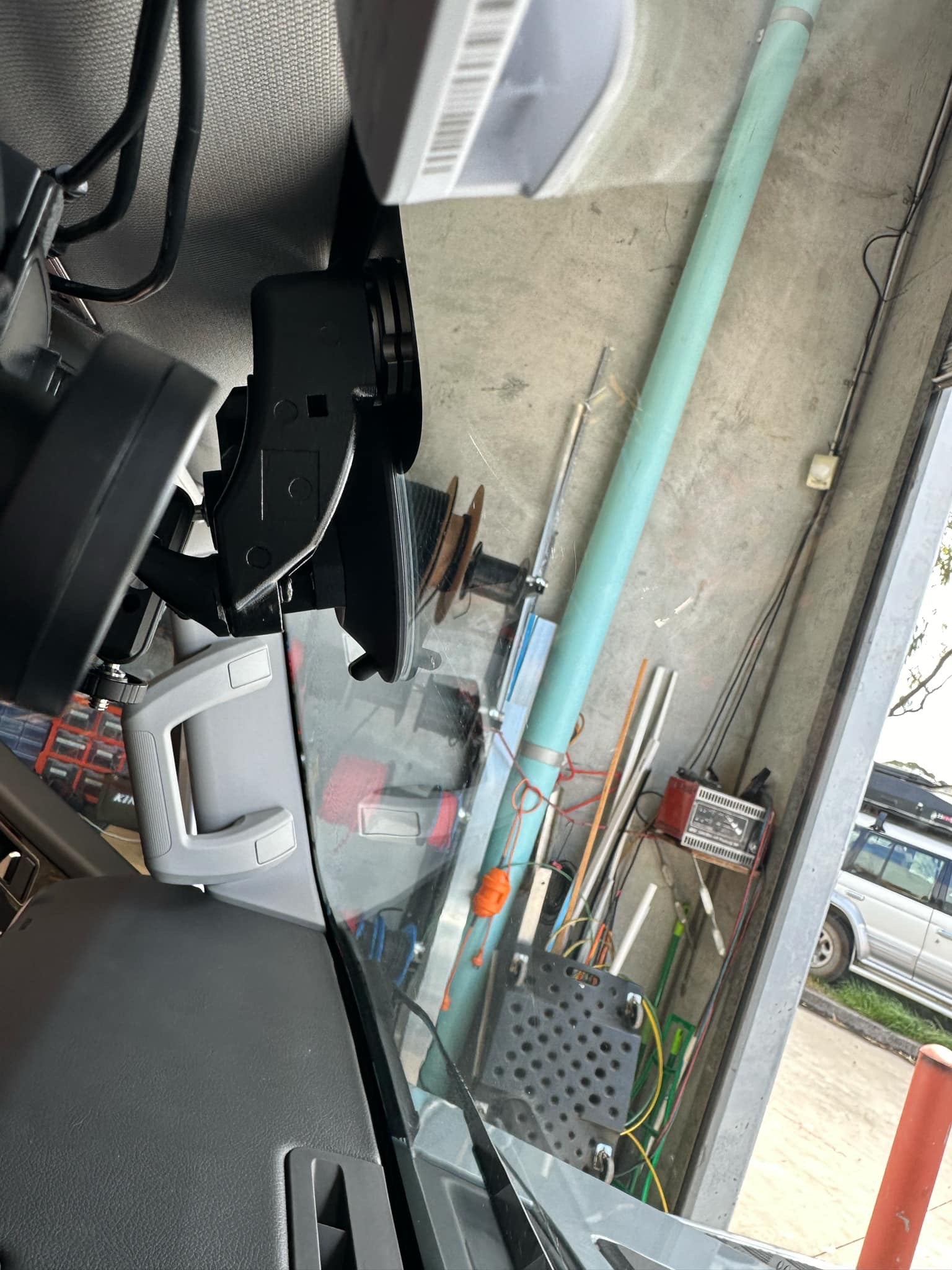 Wolfbox rear view mirror bracket Ineos Grenadier