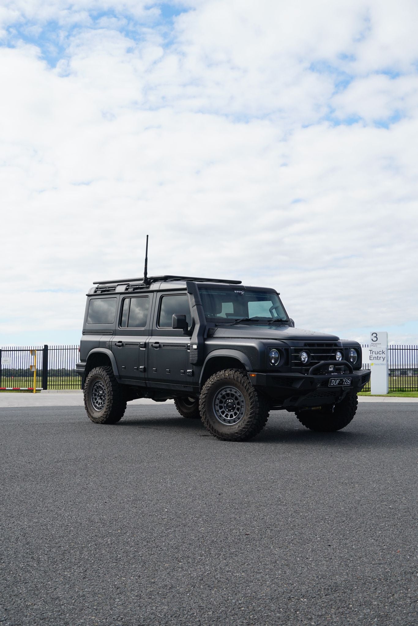 GrenX Antenna Mounting Base for Roofrack to suit Fold Down Bracket UHF