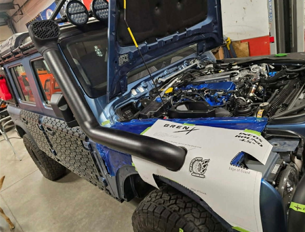 GrenX 4.5” Stainless Steel Snorkel System with Sealed Airbox Ineos Grenadier Ram Head