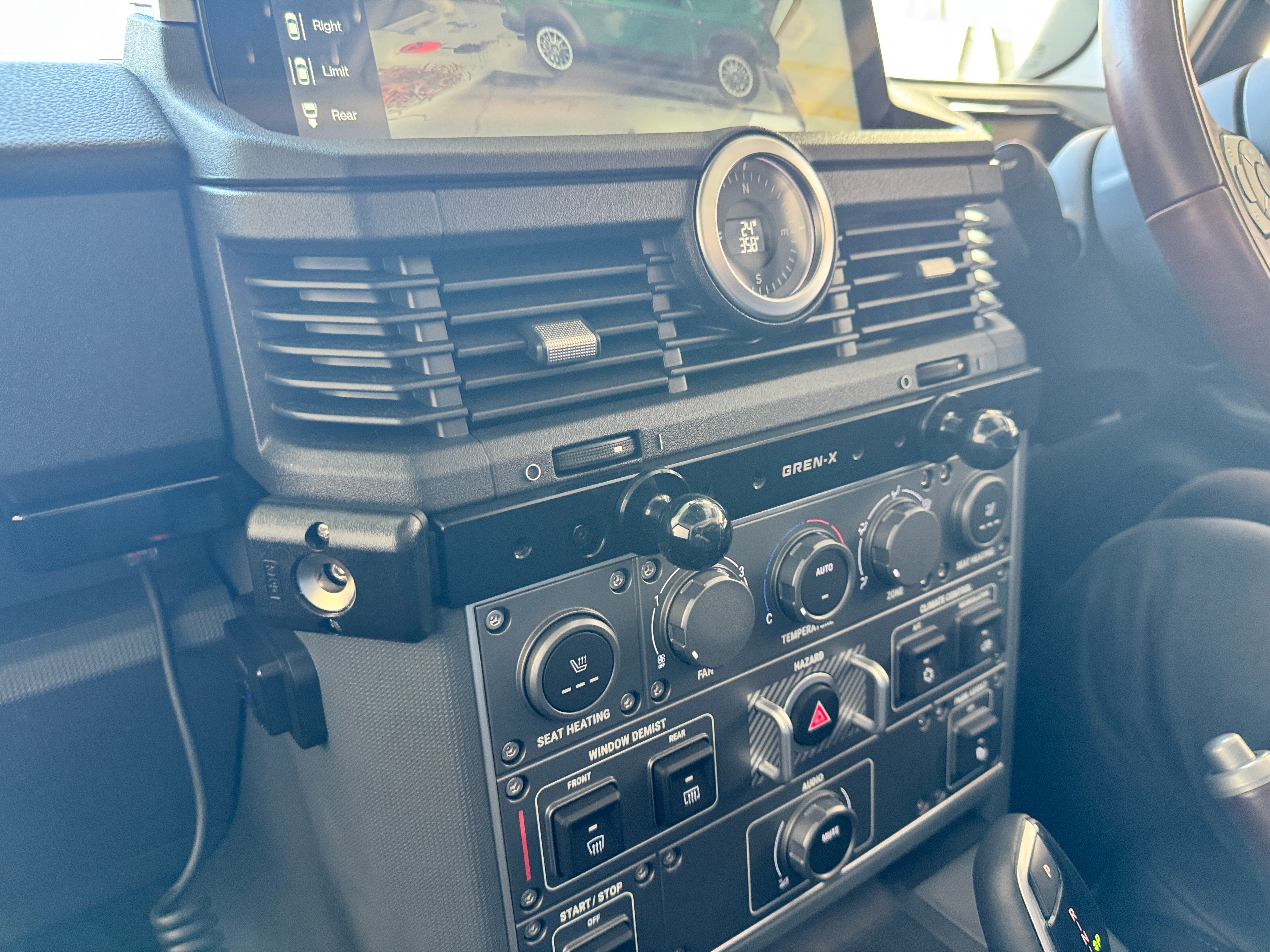 INEOS Grenadier Accessory Mounting Dash Rail GPS phone tablet mounting bracket